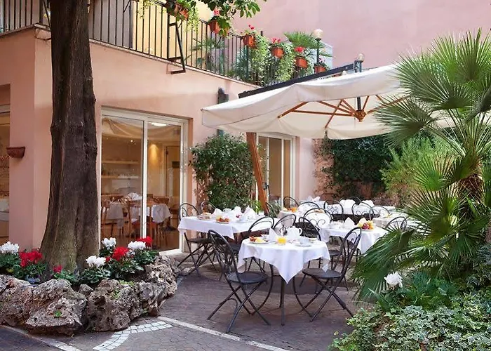 Domus Romana 4*
