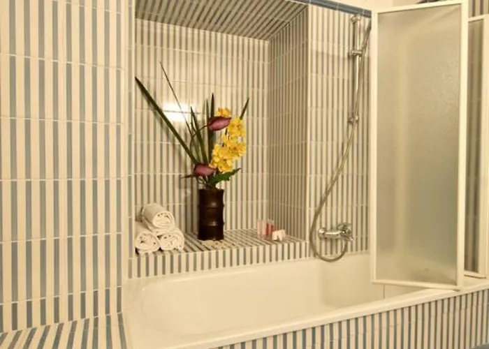 Domus Romana 4*